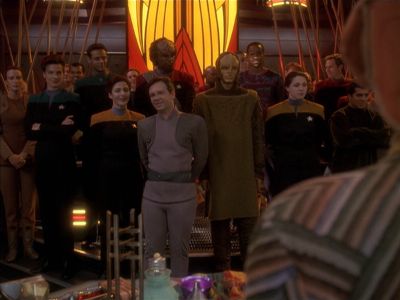 Star Trek: Deep Space Nine Screencaps "Little Green Men" (S4:E8)