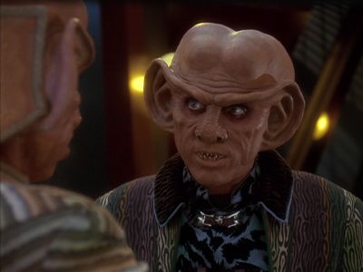 Star Trek: Deep Space Nine Screencaps "Little Green Men" (S4:E8)