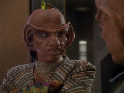 Star Trek: Deep Space Nine Screencaps "Little Green Men" (S4:E8)