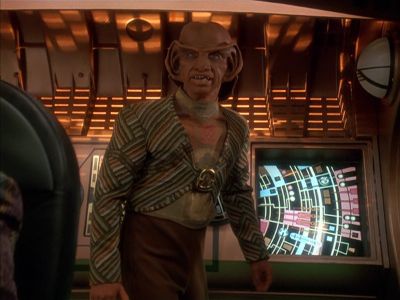 Star Trek: Deep Space Nine Screencaps "Little Green Men" (S4:E8)