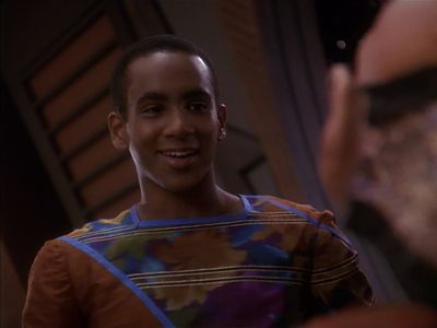 Star Trek: Deep Space Nine Screencaps "Little Green Men" (S4:E8)