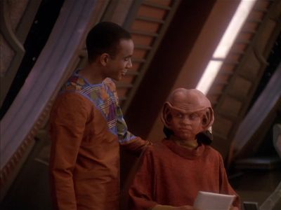 Star Trek: Deep Space Nine Screencaps "Little Green Men" (S4:E8)