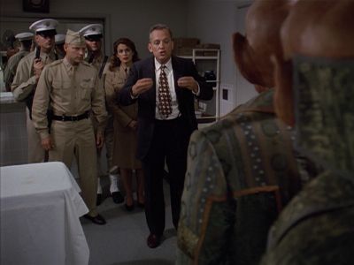 Star Trek: Deep Space Nine Screencaps "Little Green Men" (S4:E8)