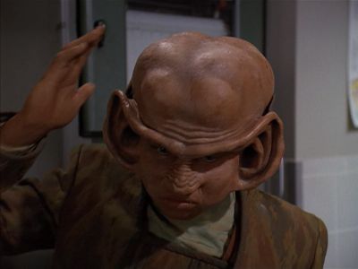 Star Trek: Deep Space Nine Screencaps "Little Green Men" (S4:E8)