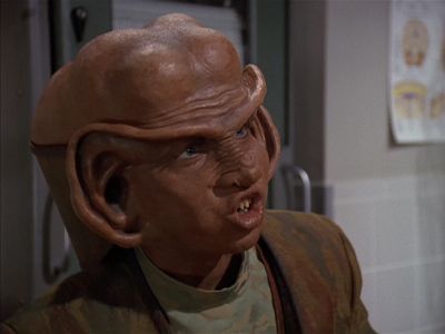 Star Trek: Deep Space Nine Screencaps "Little Green Men" (S4:E8)