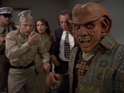 Star Trek: Deep Space Nine Screencaps "Little Green Men" (S4:E8)