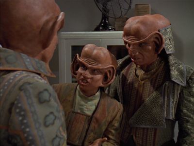 Star Trek: Deep Space Nine Screencaps "Little Green Men" (S4:E8)