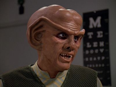 Star Trek: Deep Space Nine Screencaps "Little Green Men" (S4:E8)