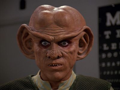 Star Trek: Deep Space Nine Screencaps "Little Green Men" (S4:E8)