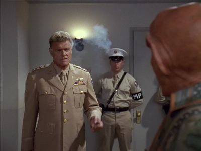 Star Trek: Deep Space Nine Screencaps "Little Green Men" (S4:E8)