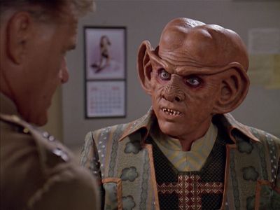 Star Trek: Deep Space Nine Screencaps "Little Green Men" (S4:E8)