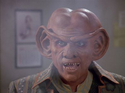 Star Trek: Deep Space Nine Screencaps "Little Green Men" (S4:E8)