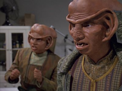 Star Trek: Deep Space Nine Screencaps "Little Green Men" (S4:E8)