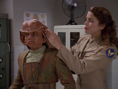 Star Trek: Deep Space Nine Screencaps "Little Green Men" (S4:E8)