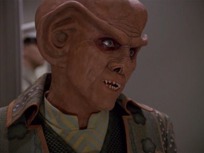 Star Trek: Deep Space Nine Screencaps "Little Green Men" (S4:E8)