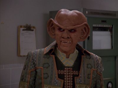 Star Trek: Deep Space Nine Screencaps "Little Green Men" (S4:E8)
