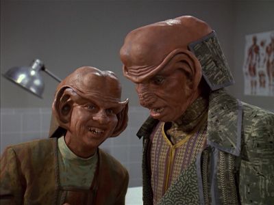 Star Trek: Deep Space Nine Screencaps "Little Green Men" (S4:E8)