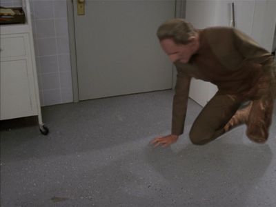 Star Trek: Deep Space Nine Screencaps "Little Green Men" (S4:E8)