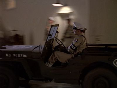 Star Trek: Deep Space Nine Screencaps "Little Green Men" (S4:E8)