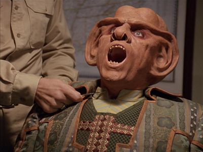 Star Trek: Deep Space Nine Screencaps "Little Green Men" (S4:E8)