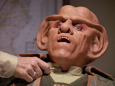Star Trek: Deep Space Nine Screencaps "Little Green Men" (S4:E8)