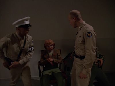 Star Trek: Deep Space Nine Screencaps "Little Green Men" (S4:E8)