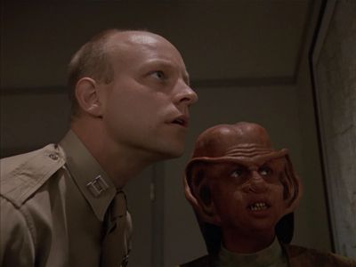 Star Trek: Deep Space Nine Screencaps "Little Green Men" (S4:E8)
