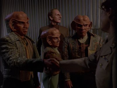 Star Trek: Deep Space Nine Screencaps "Little Green Men" (S4:E8)