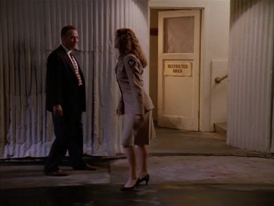 Star Trek: Deep Space Nine Screencaps "Little Green Men" (S4:E8)