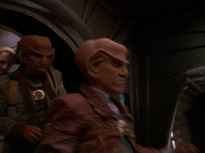 Star Trek: Deep Space Nine Screencaps "Little Green Men" (S4:E8)