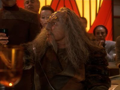 Star Trek: Deep Space Nine Screencaps "The Sword of Kahless" (S4:E9)