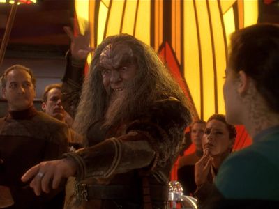 Star Trek: Deep Space Nine Screencaps "The Sword of Kahless" (S4:E9)