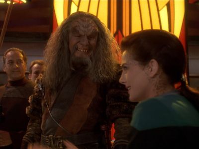 Star Trek: Deep Space Nine Screencaps "The Sword of Kahless" (S4:E9)