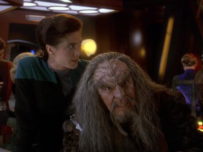 Star Trek: Deep Space Nine Screencaps "The Sword of Kahless" (S4:E9)