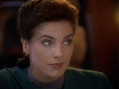 Star Trek: Deep Space Nine Screencaps "The Sword of Kahless" (S4:E9)