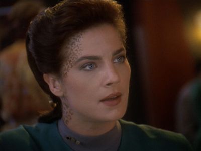 Star Trek: Deep Space Nine Screencaps "The Sword of Kahless" (S4:E9)