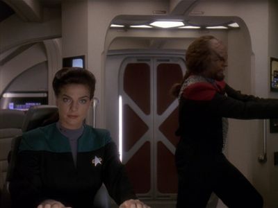 Star Trek: Deep Space Nine Screencaps "The Sword of Kahless" (S4:E9)
