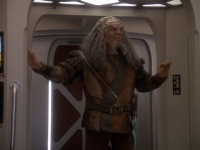 Star Trek: Deep Space Nine Screencaps "The Sword of Kahless" (S4:E9)
