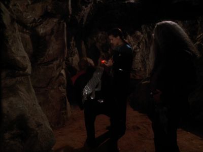 Star Trek: Deep Space Nine Screencaps "The Sword of Kahless" (S4:E9)