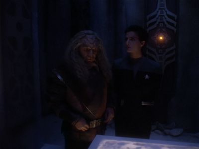 Star Trek: Deep Space Nine Screencaps "The Sword of Kahless" (S4:E9)