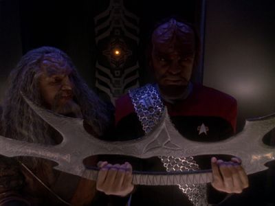Star Trek: Deep Space Nine Screencaps "The Sword of Kahless" (S4:E9)
