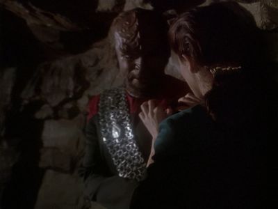 Star Trek: Deep Space Nine Screencaps "The Sword of Kahless" (S4:E9)