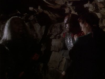Star Trek: Deep Space Nine Screencaps "The Sword of Kahless" (S4:E9)