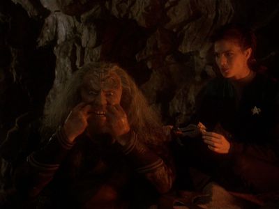 Star Trek: Deep Space Nine Screencaps "The Sword of Kahless" (S4:E9)