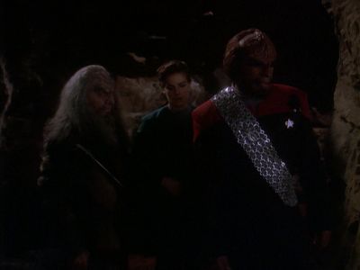 Star Trek: Deep Space Nine Screencaps "The Sword of Kahless" (S4:E9)