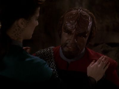 Star Trek: Deep Space Nine Screencaps "The Sword of Kahless" (S4:E9)