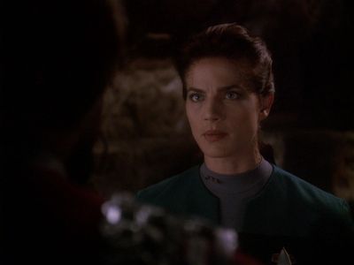 Star Trek: Deep Space Nine Screencaps "The Sword of Kahless" (S4:E9)