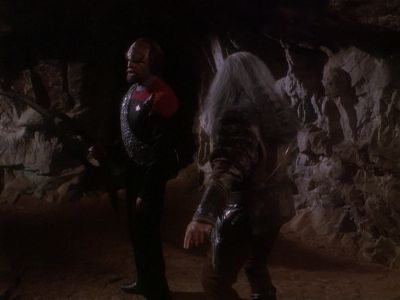 Star Trek: Deep Space Nine Screencaps "The Sword of Kahless" (S4:E9)