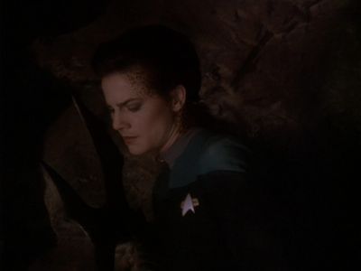Star Trek: Deep Space Nine Screencaps "The Sword of Kahless" (S4:E9)