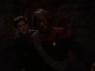Star Trek: Deep Space Nine Screencaps "The Sword of Kahless" (S4:E9)